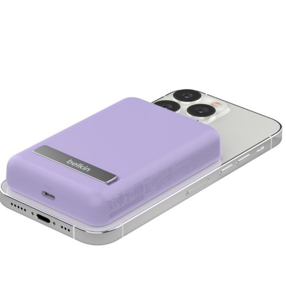 Belkin Portable Wireless Power Bank Charger - Picture 5 of 6